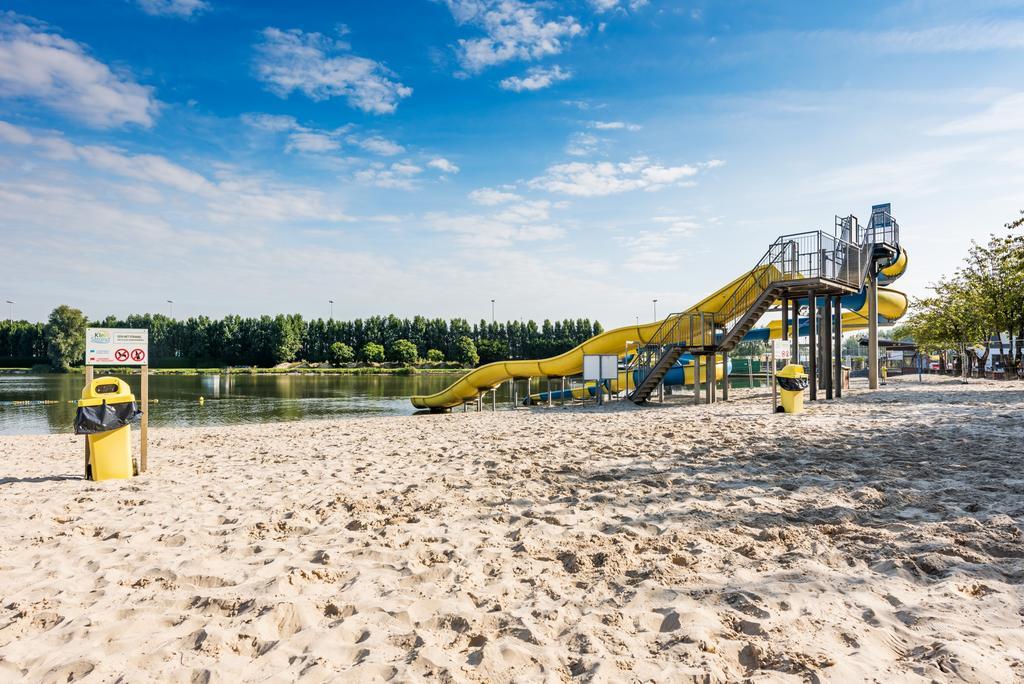 Holidaypark Klein Strand Яббеке Экстерьер фото